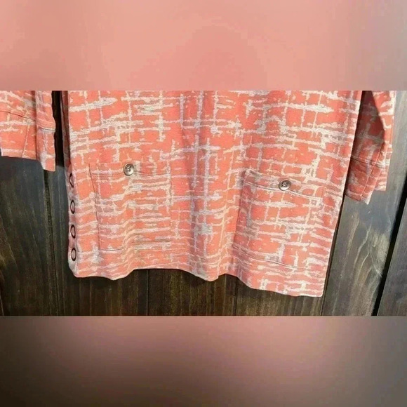 Ali Miles Tunic. Size: Small - Picture 7 of 12